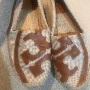 Worn ONCE authentic Tory Burch tan espadrilles!
